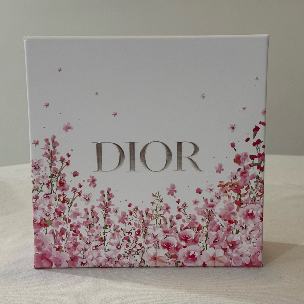 Dior gift box